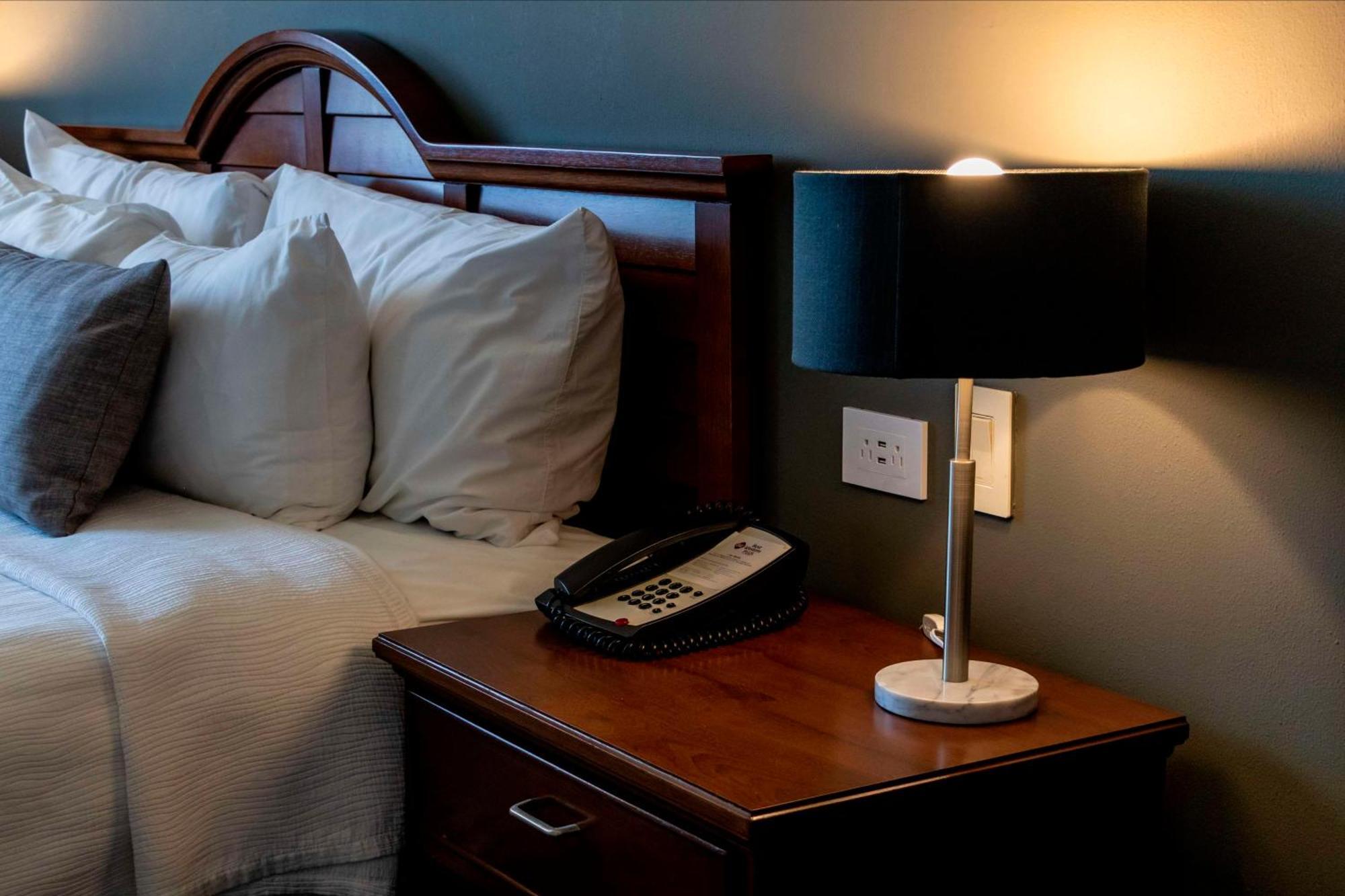 Best Western Plus Лос-Мочис Экстерьер фото